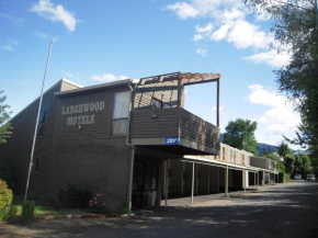Отель Larchwood Motel  Хэнмер-Спрингз